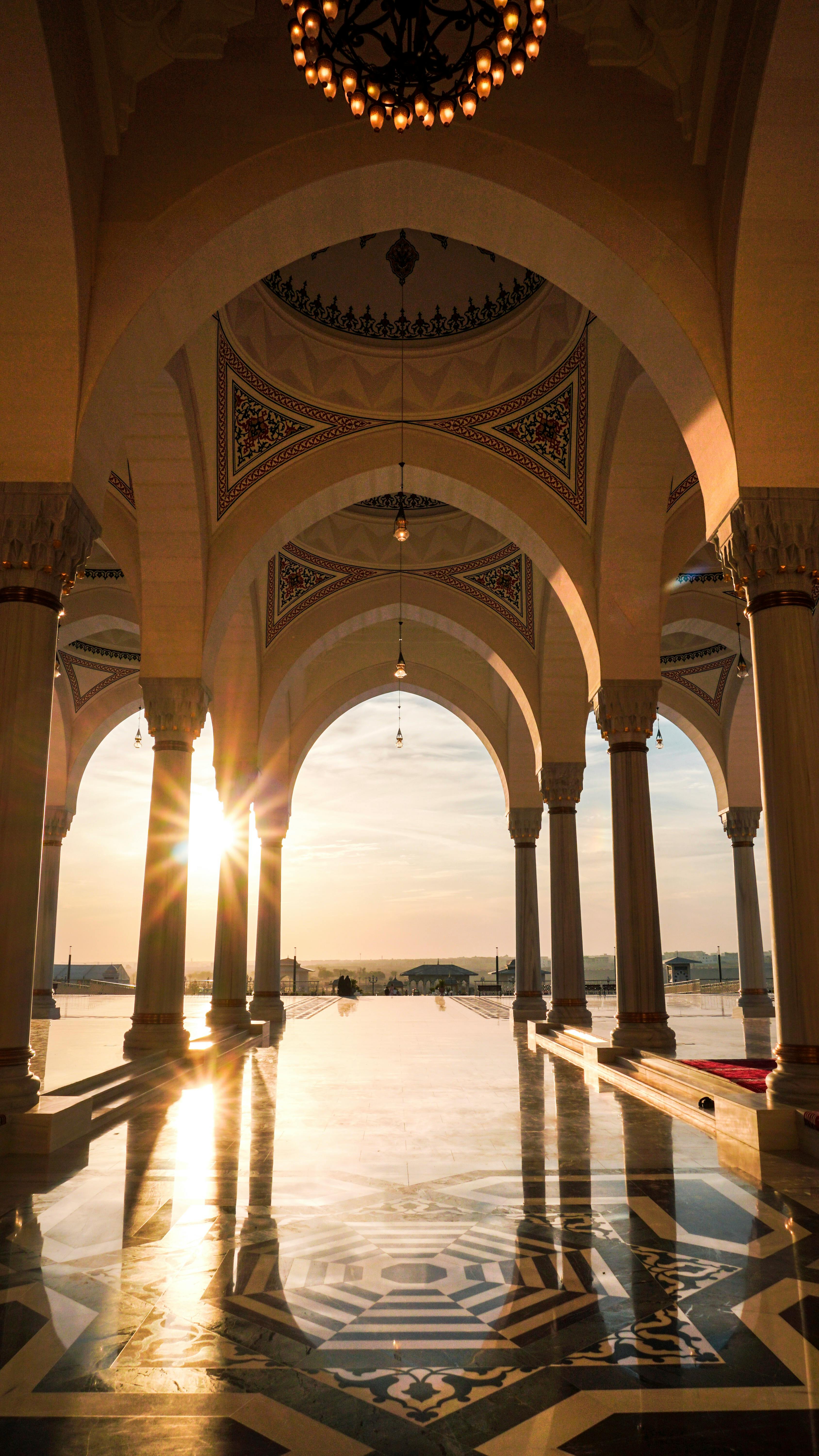 pexels-movoyagee-1264169-2449510